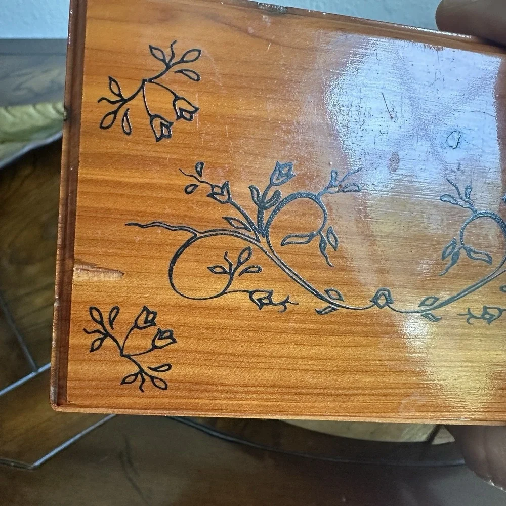 Vintage USA Artisan Cedar Trinket Jewelry Box 5x3 Inch Handcrafted Floral Design